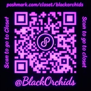 QR CODE TO OUR CLOSET ๐พPLACE CARD๐พ ONLY